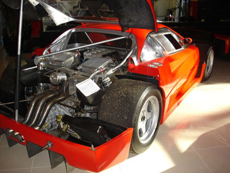 Illustration for article titled Ferrari F40 LM: Supercar Teardown
